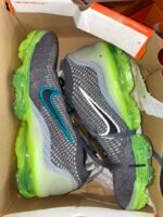Nike shoes pallets - Image 25
