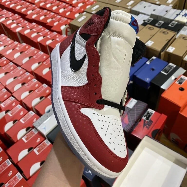 343304150_728791712060351_3285145691634779848_n-1-768x768 Nike And Jordan shoe Pallet