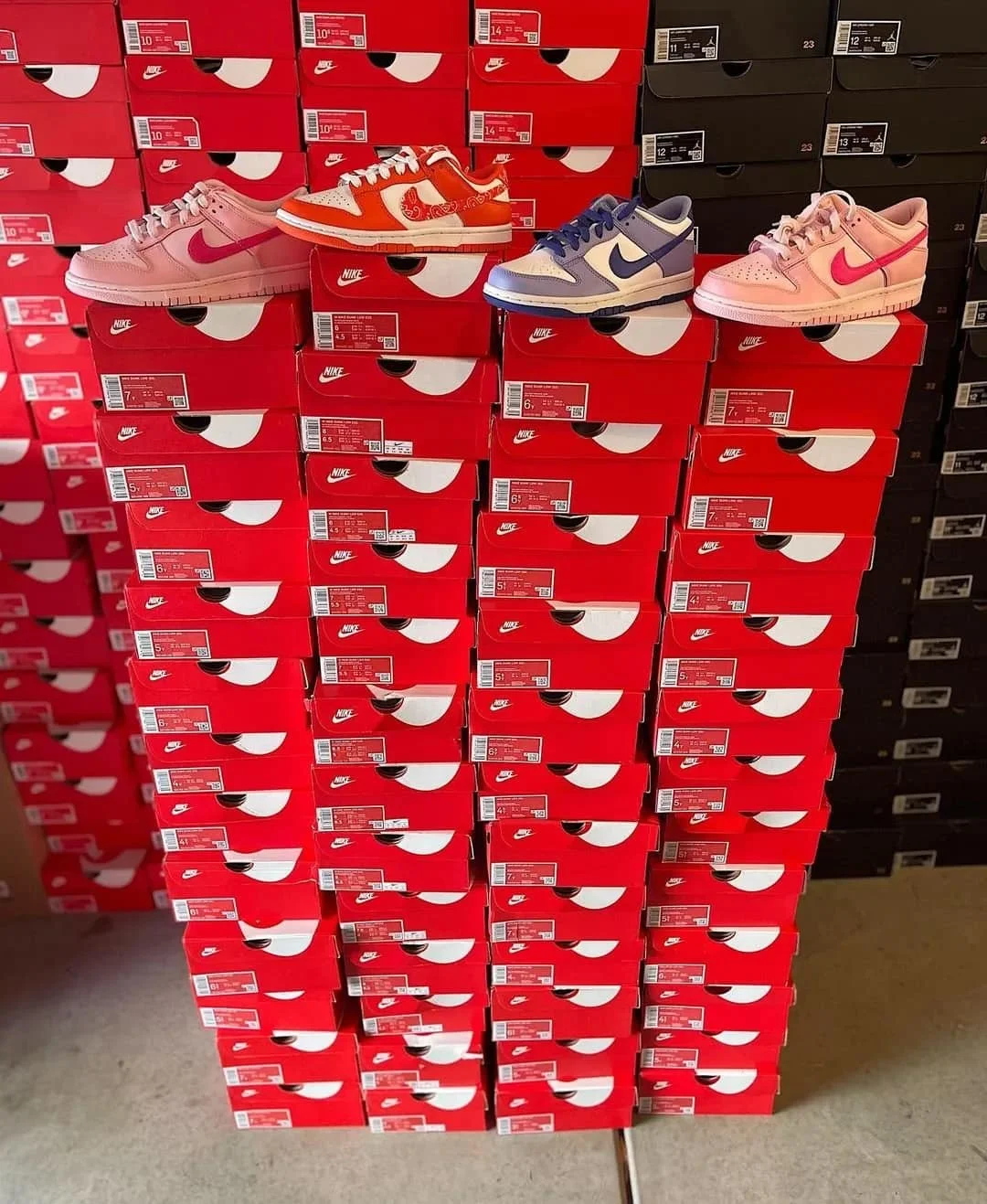 450461373_322192454293266_6380678659995212491_n-1 Nike Shoe pallet