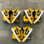 Authentic Nike sneakers pallets - Image 3