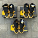 Authentic Nike sneakers pallets - Image 2