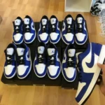 Authentic Nike sneakers pallets - Image 27