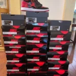 Authentic Nike sneakers pallets - Image 29